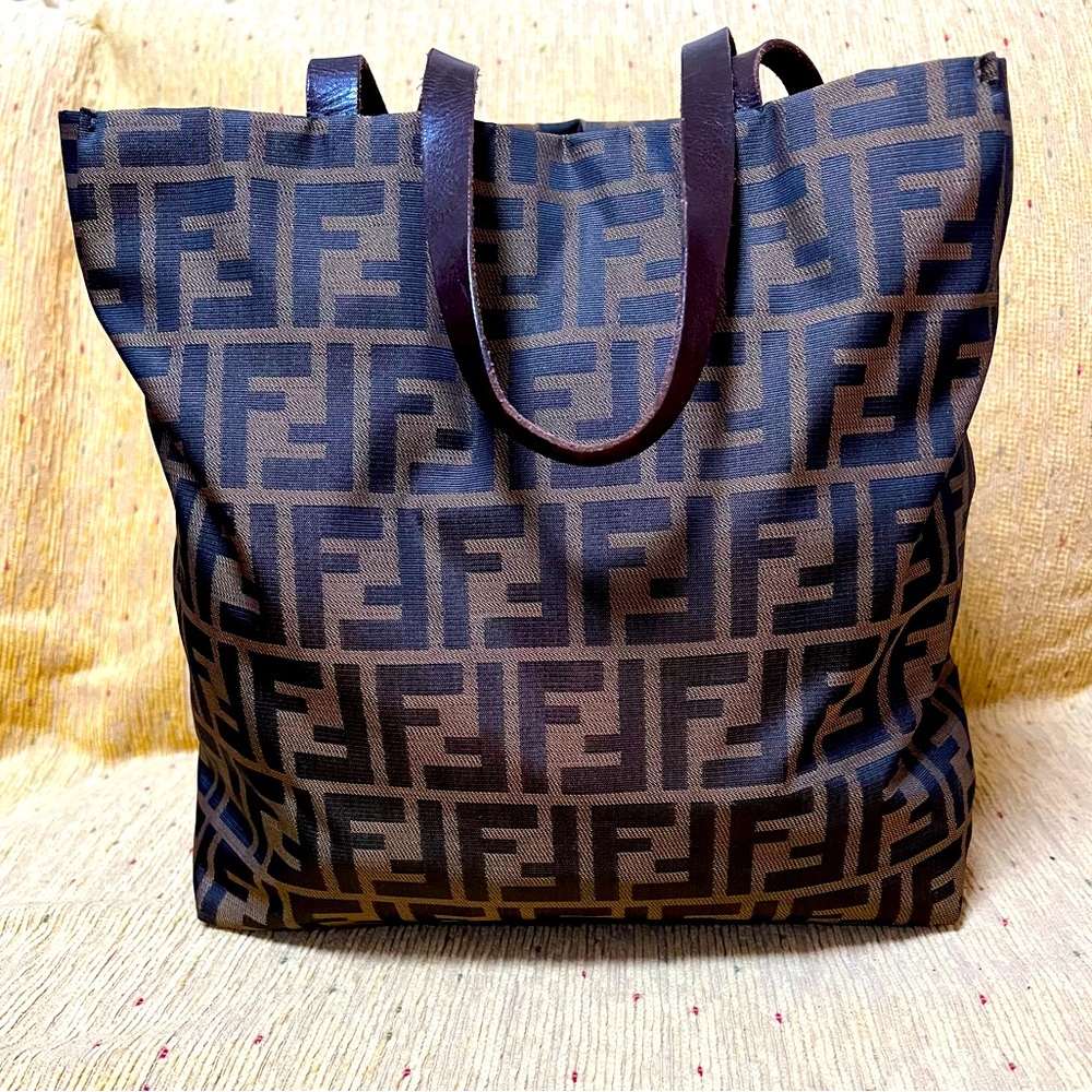 FENDI AUTHENTIC LOGO CANVAS TOTE BAG BEAUTIFUL BAG